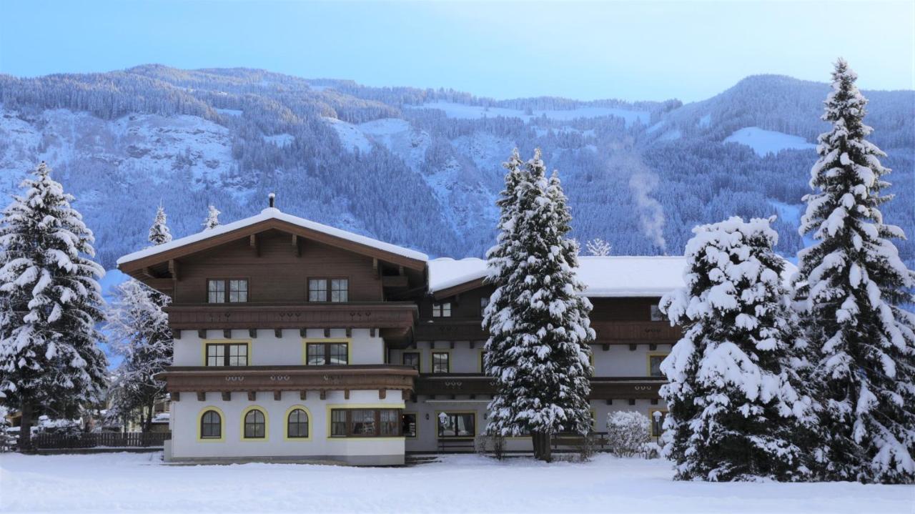 Pension Alpenrose Maishofen Exterior photo