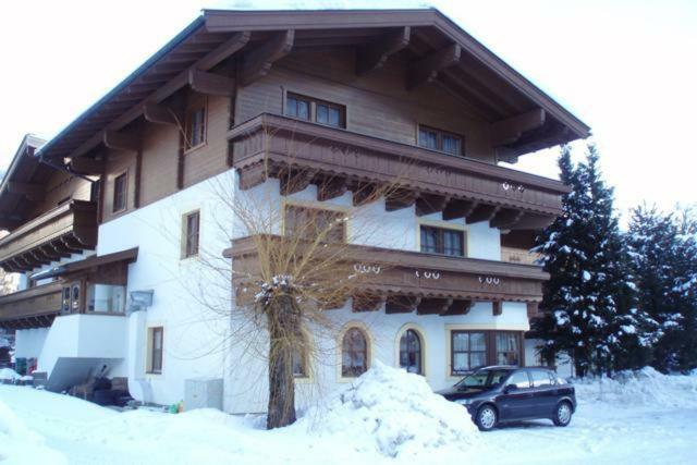 Pension Alpenrose Maishofen Exterior photo