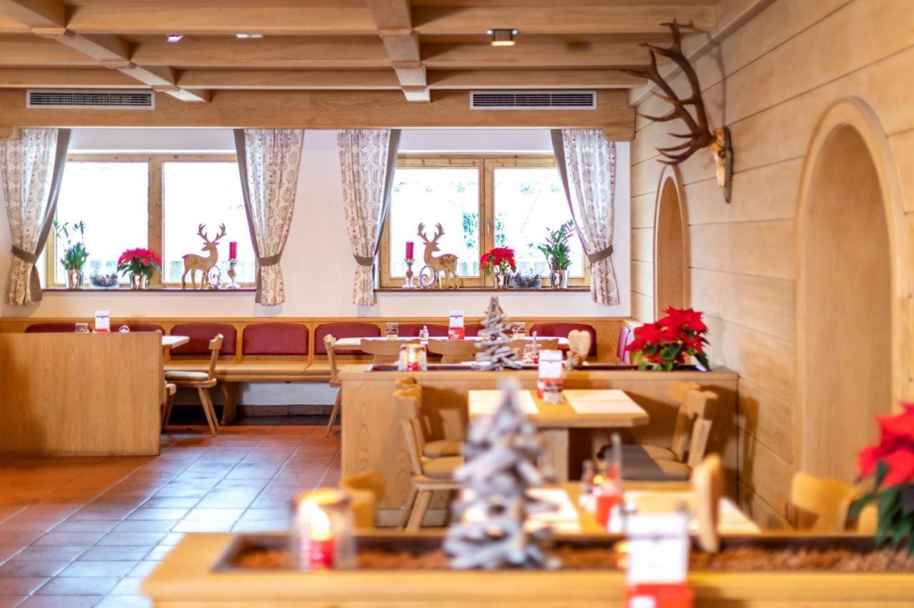 Pension Alpenrose Maishofen Exterior photo